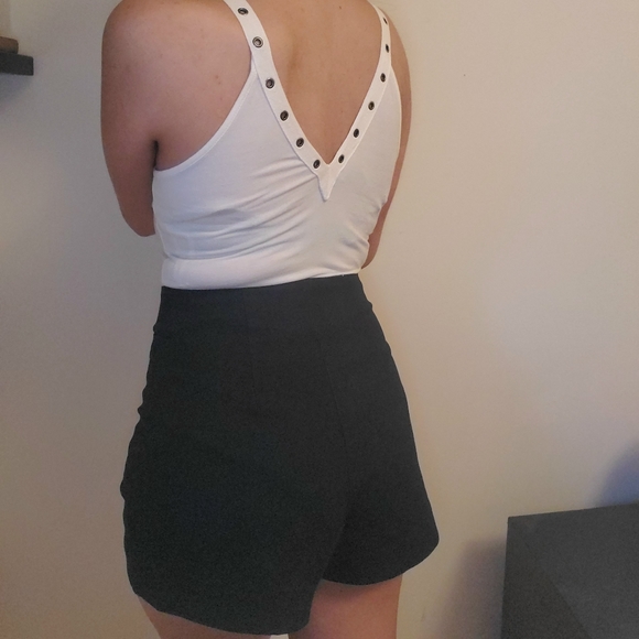 Aritzia Wilfred Free Denim Shorts - Picture 1 of 8